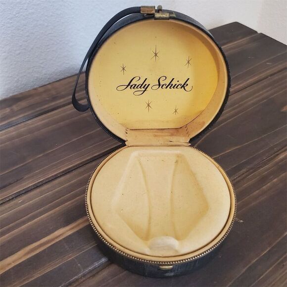 Vintage Lady Schick Electric Razor‎ Genie Design Red with Original Case - Picture 3 of 14